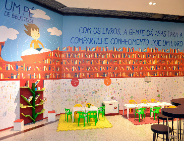 instituto-um-pe-de-biblioteca